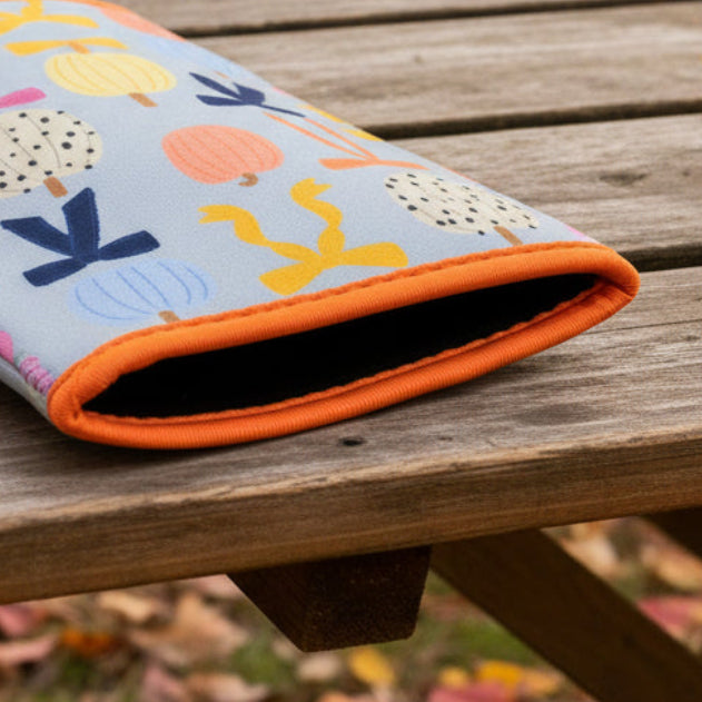 Fall Pumpkins & Coquette Bows Drink Sleeve