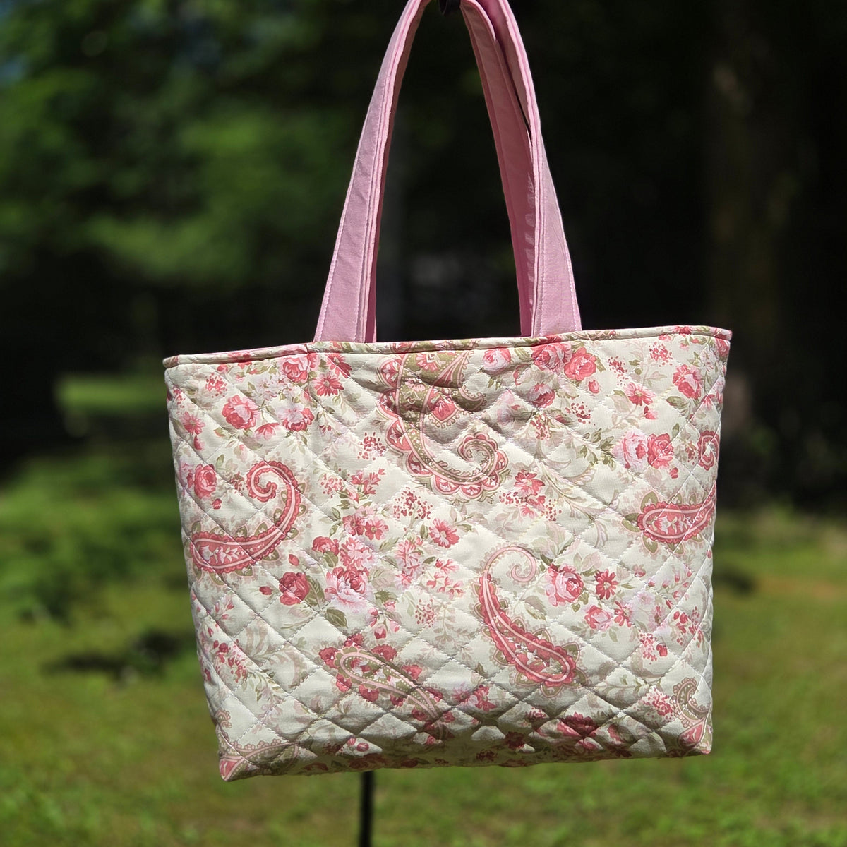 Hilma Tote Bag