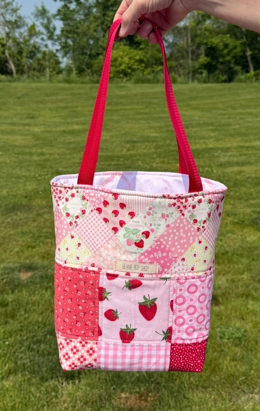 Strawberry Tote bag